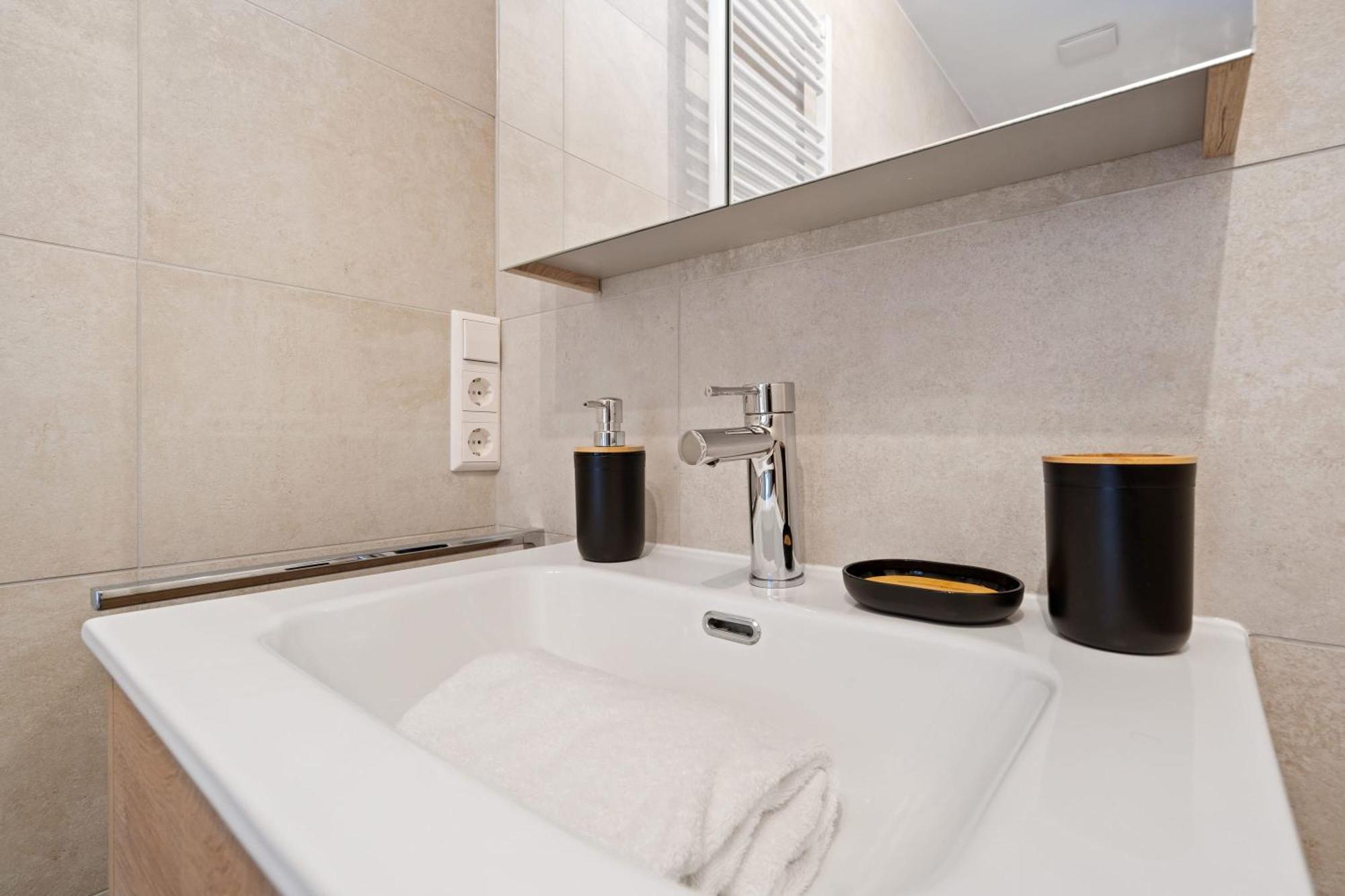 Premium City Stay In Cessange Luxemburg Exterior foto